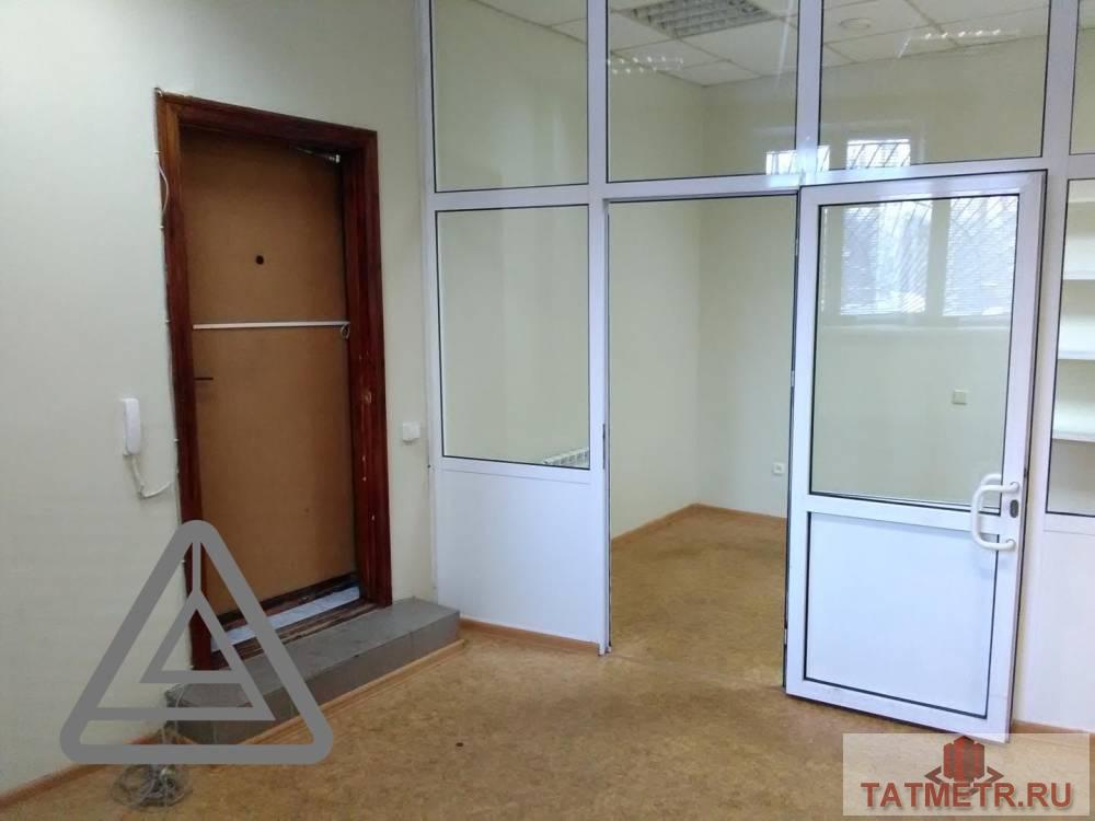 Продажа / Коммерческая / Free purpose, Казань, улица Космонавтов, 2 650 000 Продается помещение свободного назначения / офисное помещение по адресу Космонавтов 44 на первом этаже. В хорошем...