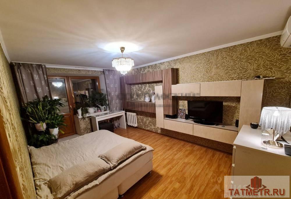 Продажа / Квартиры, Казань, улица Коммунаров, 6 700 000 СРОЧНАЯ ПРОДАЖА. Продается двухкомнатную квартиру, площадью 56,1 кв. м, плюс большая лоджия 6х1,4 м. Удобное... - 10