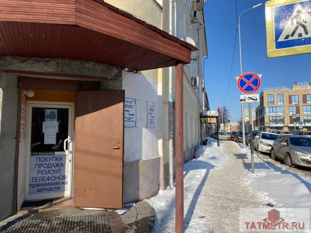 Аренда / Коммерческая / Free purpose, Казань, Московская улица, 65 000 Помещение с огромным трафиком, первый этаж, первая линия, отдельный вход, место под вывеску согласованное. Помещение... - 2