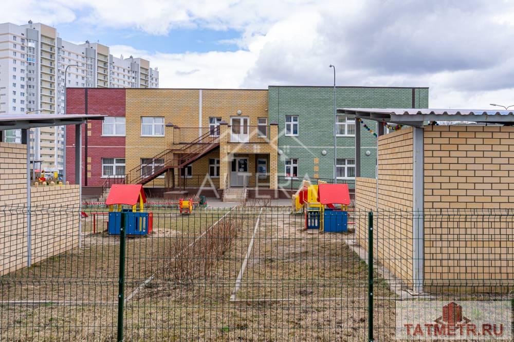 Продажа / Квартиры, Казань, улица Андрея Адо, 4 100 000 При входе в квартиру вы сразу почувствуете уют и тепло этой квартиры. Она очень просторная, светлая и сразу порадует... - 21