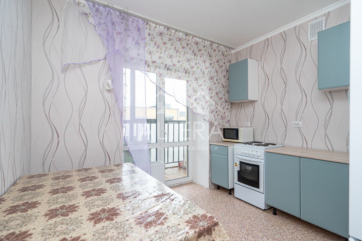 Продажа / Квартиры, Царево, улица Петра Гаврилова, 3 750 000 Продается прекрасная 2кк в ЖК Царево 42,1 квм ВАЖНО Юридический чистый объект Подходит для покупки по ЖНК и за... - 1