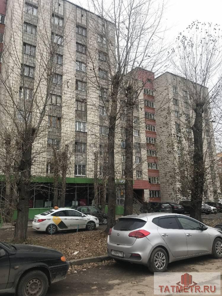 Продажа / Комнаты, Казань, улица Карбышева, 1 250 000 Продаю комнату в общежитии. Площадь 11,9 кв.м. Комната чистая и светлая с косметическим ремонтом. Санузел свой... - 1