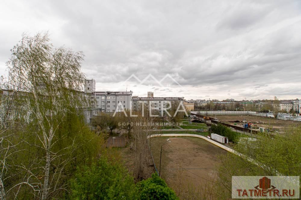 Продажа / Квартиры, Казань, улица Нурсултана Назарбаева, 5 400 000 Продается: Просторная 2 комнатная распашонка в величественной сталинке. Дом полностью кирпичный, с толстыми стенами и... - 14