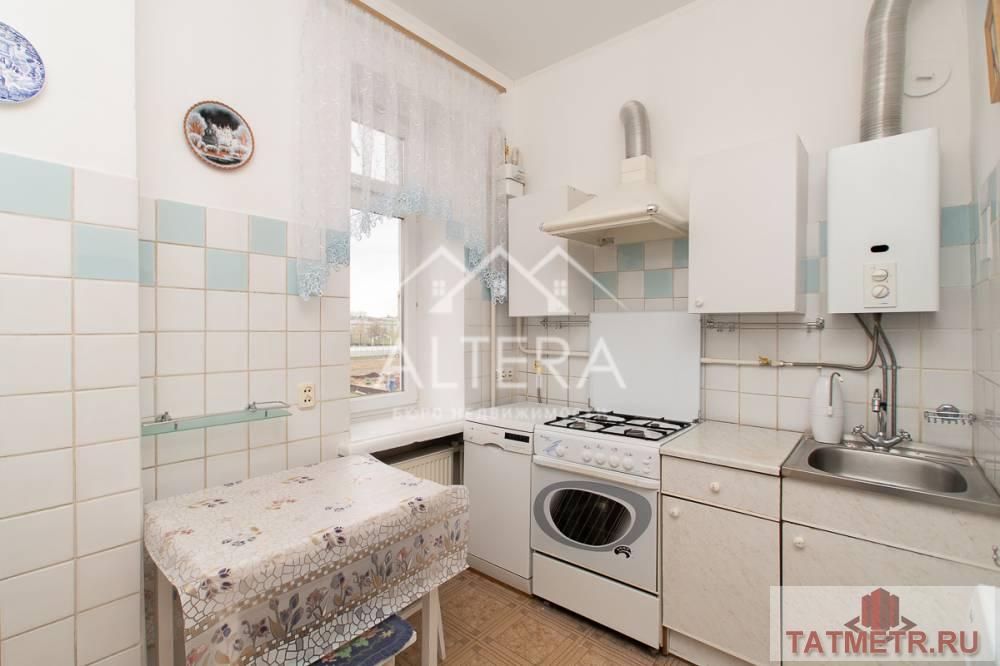 Продажа / Квартиры, Казань, улица Нурсултана Назарбаева, 5 400 000 Продается: Просторная 2 комнатная распашонка в величественной сталинке. Дом полностью кирпичный, с толстыми стенами и... - 6