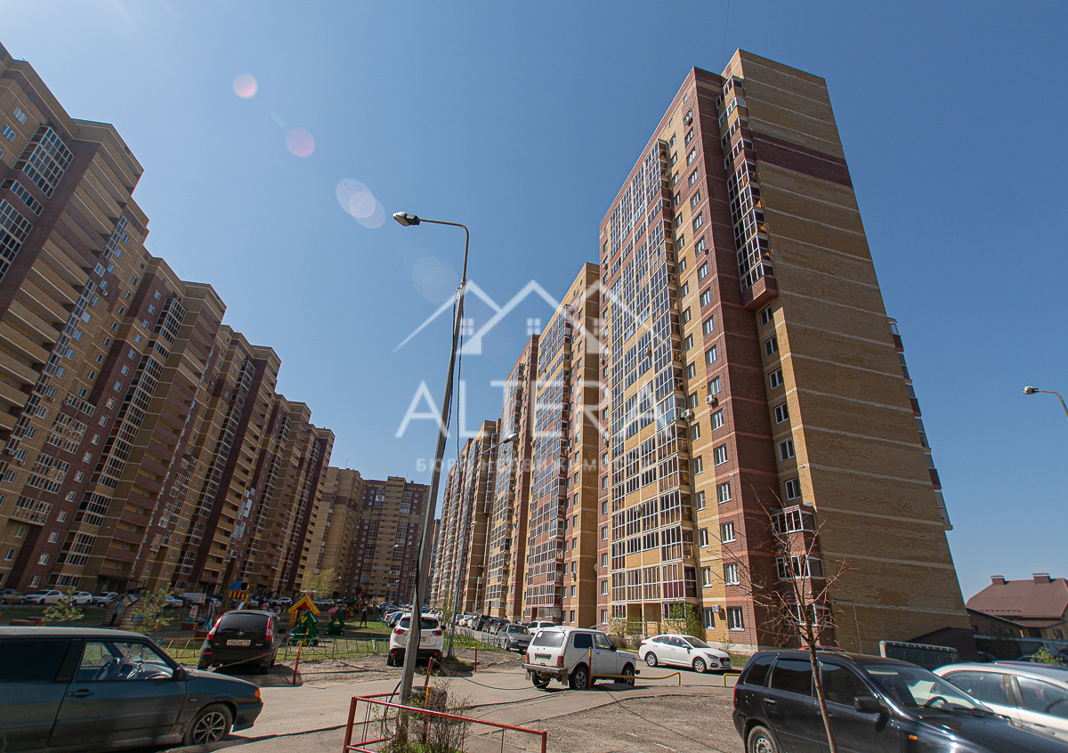 Продажа / Квартиры, Казань, улица Новоселья, 5 500 000 Предлагаем Вашему вниманию просторную двухкомнатную квартиру в Приволжском районе г.Казани. Квартира площадью 58 м2...