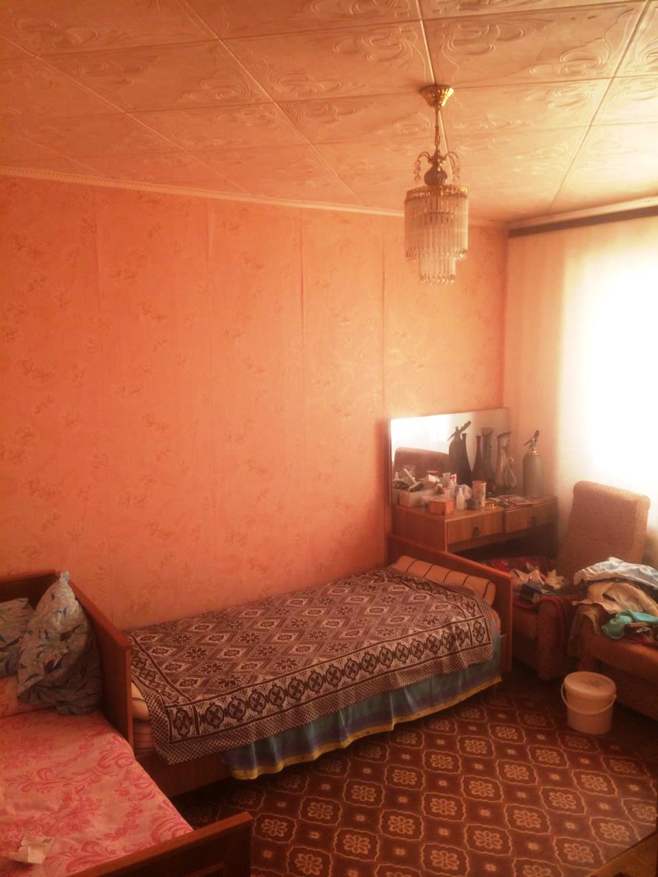 Продается двухкомнатная  квартира в районе дружба в г.Волжск. Квартира теплая. Окна пластиковые, новая металлическая...