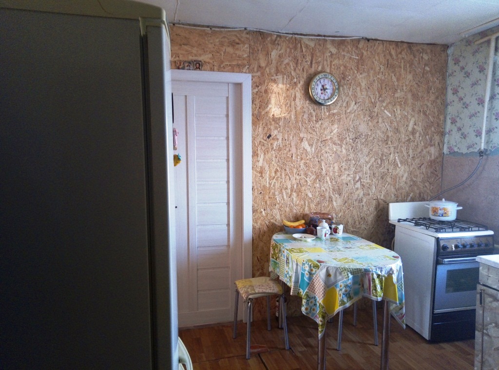 Продажа / Жилая / Дом с участком, пгт. Нижние Вязовые, Пушкина улица, 1 500 000 Продается замечательный дом в экологически чистом районе пгт. Нижние Вязовые. В доме имеется две комнаты, кухня и... - 4