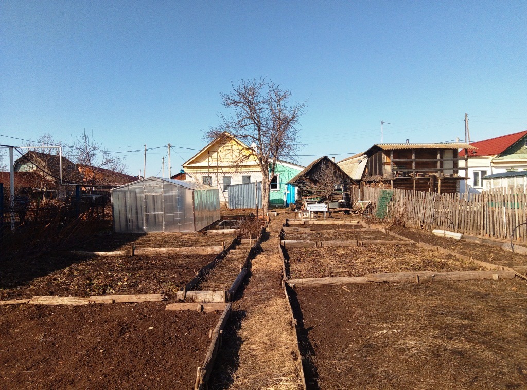 Продажа / Жилая / Дом с участком, пгт. Нижние Вязовые, Пушкина улица, 1 500 000 Продается замечательный дом в экологически чистом районе пгт. Нижние Вязовые. В доме имеется две комнаты, кухня и... - 6