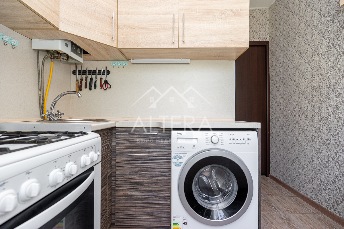 Продажа / Квартиры, Казань, улица Маршала Чуйкова, 5 380 000 Успейте купить хорошую 3-х комнатную квартиру 60,1 кв.м. с балконом по ул. Чуйкова,24 в теплом панельном доме!... - 8
