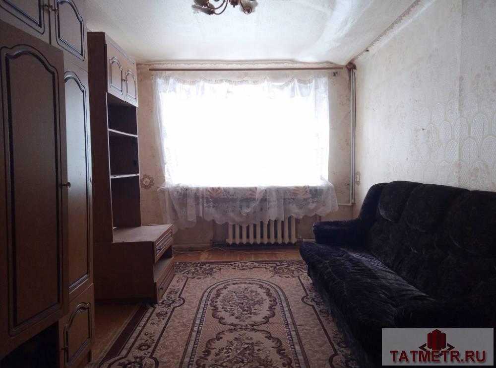 Продажа / Квартиры, Зеленодольск, Карла Маркса улица, 1 558 000 Продает двухкомнатная квартира в самом центре г. Зеленодольск. Комнаты просторные, теплые. Санузел совмещен. В доме...