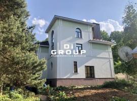 Шикарный особняк со свободной планировкой у леса в черте города для...