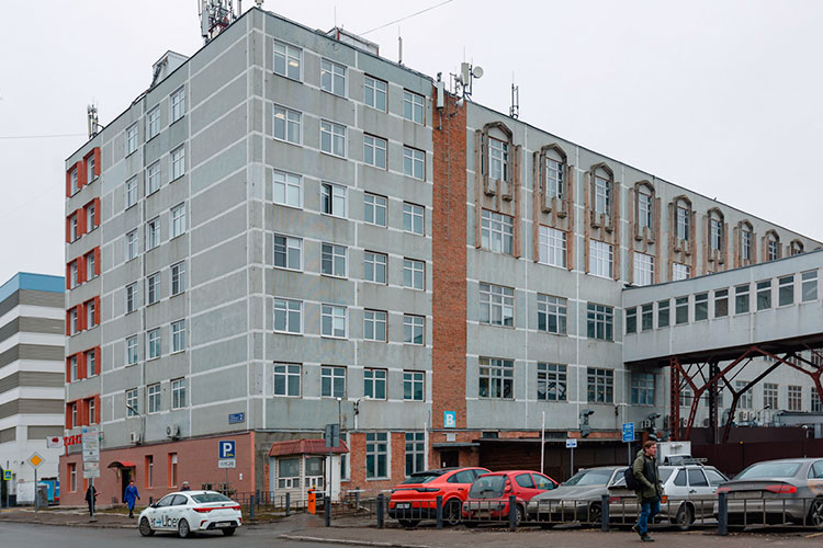 Продажа / Коммерческая / Manufacturing, Казань, Спартаковская улица, 477 342 960 Предлагаем имущественный комплекс в самом центре Казани площадью 3 Га. Месторасположение: Казань, Спартаковская 2.... - 10