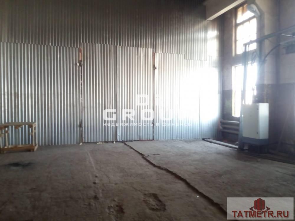 Аренда / Коммерческая / Warehouse, Казань, улица Журналистов, 77 900 Сдается отапливаемый склад площадью 384 м2, по адресу: ул. Журналистов 46А. Помещение находится на территории... - 1