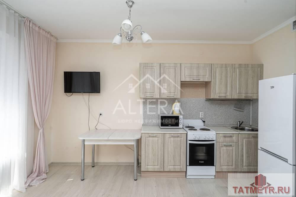 Продажа / Квартиры, Казань, улица Азата Аббасова, 3 500 000 Предлагаем Вашему вниманию студию в Советском районе города Казани общей площадью 27,9 м2 с учетом лоджии, 26,5 м2...