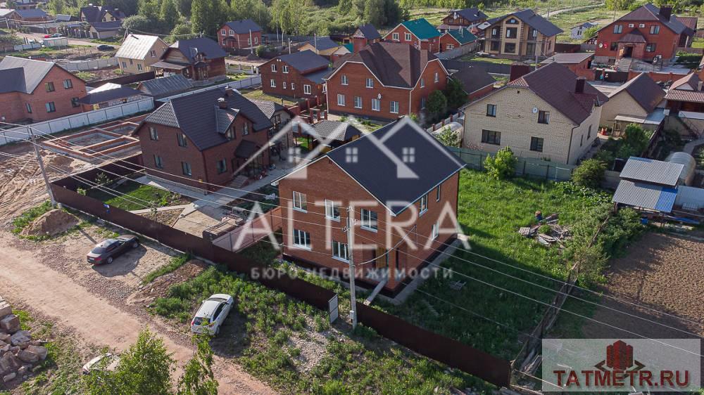 Продажа / Дома и коттеджи, Казань, Займищенская улица, 9 500 000 Отличное предложение для комфортной жизни в собственном доме. Продается просторный и качественный 2-х этажный ДОМ,... - 1