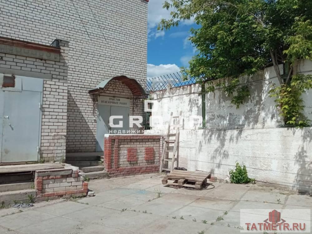 Аренда / Коммерческая / Warehouse, Казань, улица Седова, 126 000 Сдается производственно-складское теплое помещение 360кв.м Основные характеристики: — Помещение 360 кв.м — Пол...