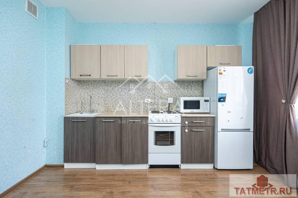 Продажа / Квартиры, Казань, улица Айрата Арсланова, 3 100 000 При входе в квартиру вы сразу почувствуете уют и тепло этой квартиры. Она очень светлая и сразу порадует вас. ВАЖНО...