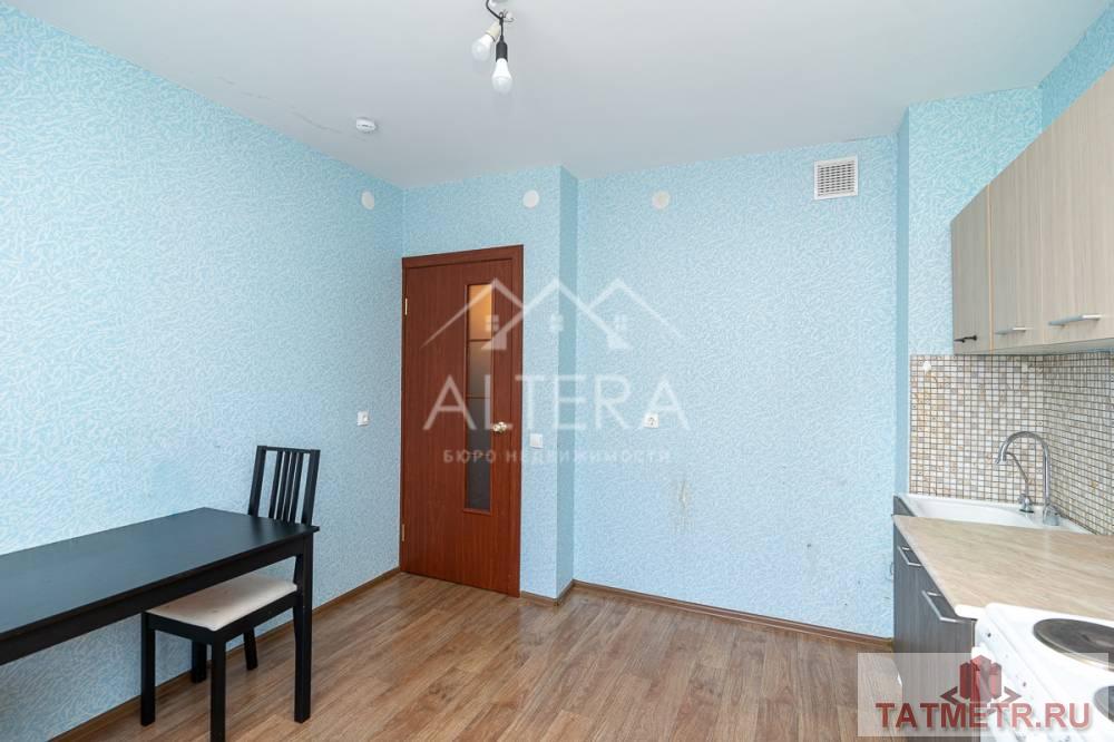 Продажа / Квартиры, Казань, улица Айрата Арсланова, 3 100 000 При входе в квартиру вы сразу почувствуете уют и тепло этой квартиры. Она очень светлая и сразу порадует вас. ВАЖНО... - 1