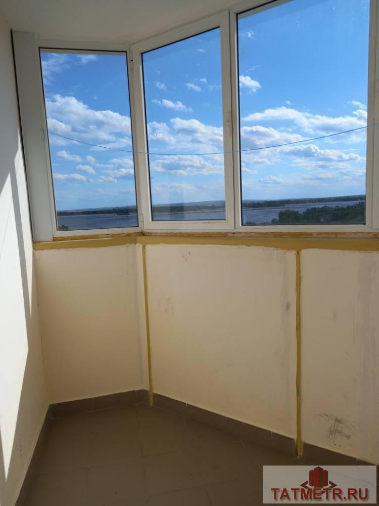 Продается квартира в новом доме в пгт. Васильево. Квартира большая, светлая, с красивым видом на реку Волга. Кухня,... - 3