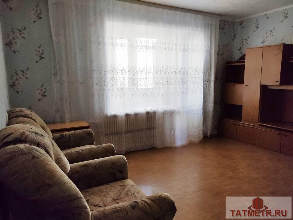 Аренда / Жилая / Квартира, Зеленодольск, Комарова улица, 7 500 Сдается квартира в г. Зеленодольск. Квартира чистая, светлая. Имеется вся необходимая для проживания мебель и...