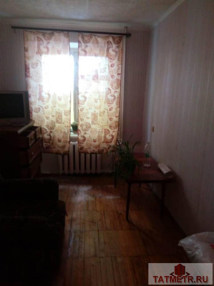 Аренда / Жилая / Квартира, Зеленодольск, Хазиева улица, 5 000 Сдается квартира в центре мирного в г. Зеленодольск. В квартире имеется диван, сервант, стол. Рядом автовокзал,...