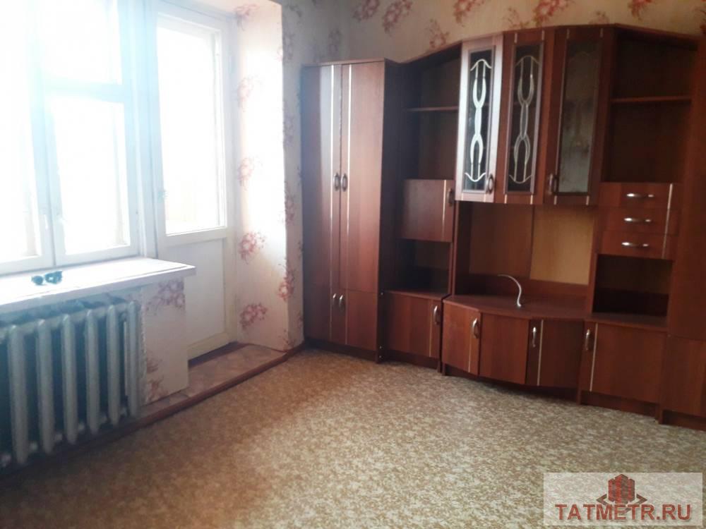 Аренда / Жилая / Квартира, Зеленодольск, Ленина улица, 8 000 Сдаётся хорошая светлая квартира в центре г. Зеленодольск. В квартире есть вся необходимая мебель: диван, шкаф,... - 1