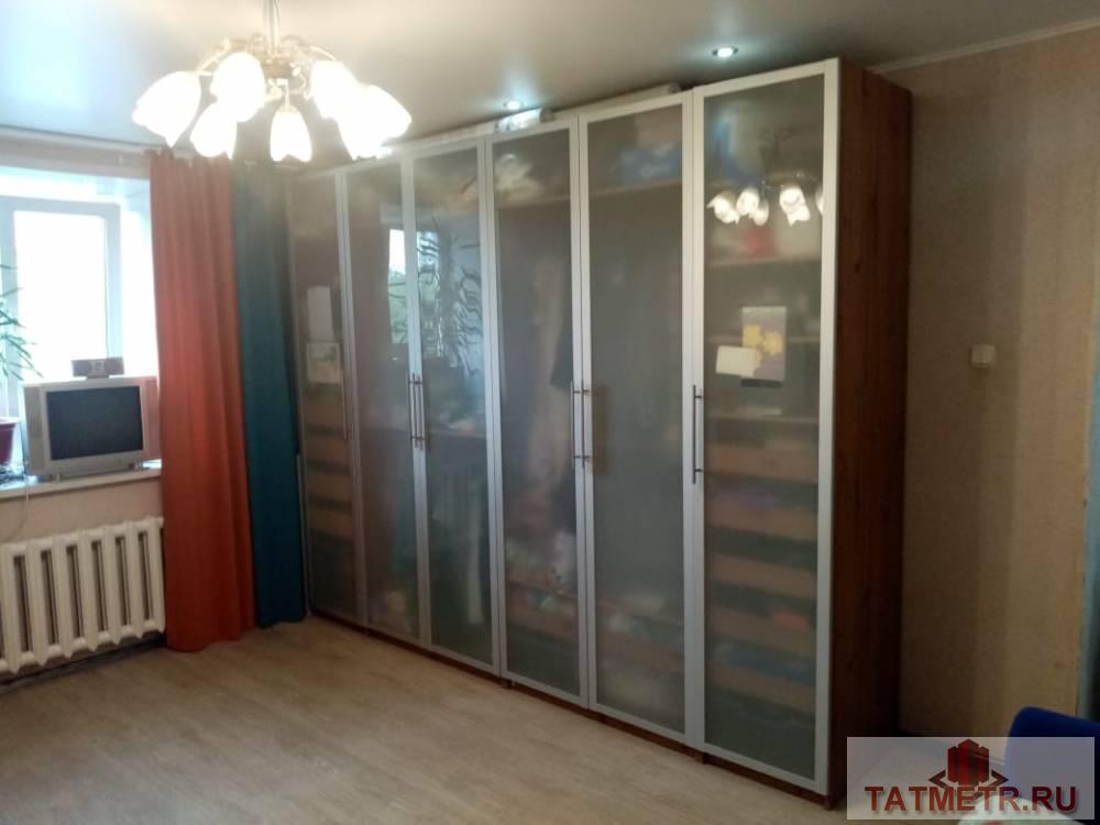 Продается замечательная квартира в г. Зеленодольск. Квартира в хорошем состоянии, удобной планировкой. Кухня большая.... - 5