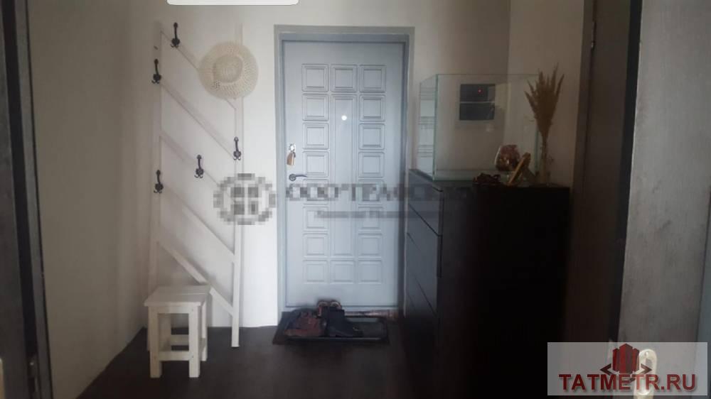 Продажа / Квартиры, Казань, улица Азата Аббасова, 4 050 000 Продается уютная квартира-студия в ЖК Весна. Общей площадью 34 кв.м. на 9 этаже 19 этажного кирпично-монолитного...