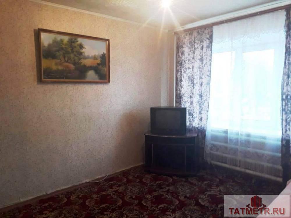 Аренда / Жилая / Квартира, Зеленодольск, Заикина улица, 6 000 СДАЕТСЯ уютная квартира в центре г. Зеленодольск. Окно-стеклопакет, металлическая входная дверь. Есть зона кухни и...