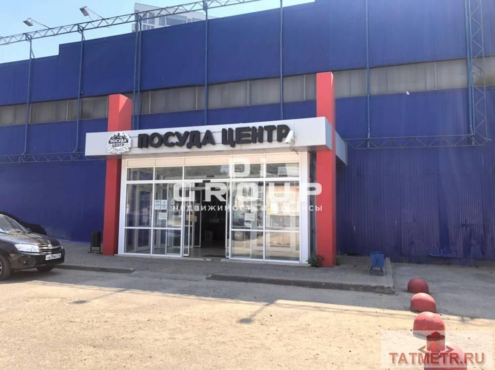 Аренда / Коммерческая / Warehouse, Казань, улица Родины, 1 104 600 Сдам торговое помещение на пересечении улиц Р.Зорге и Родины в Советком районе. — Общая площадь 1841 кв.м.; — Первая...