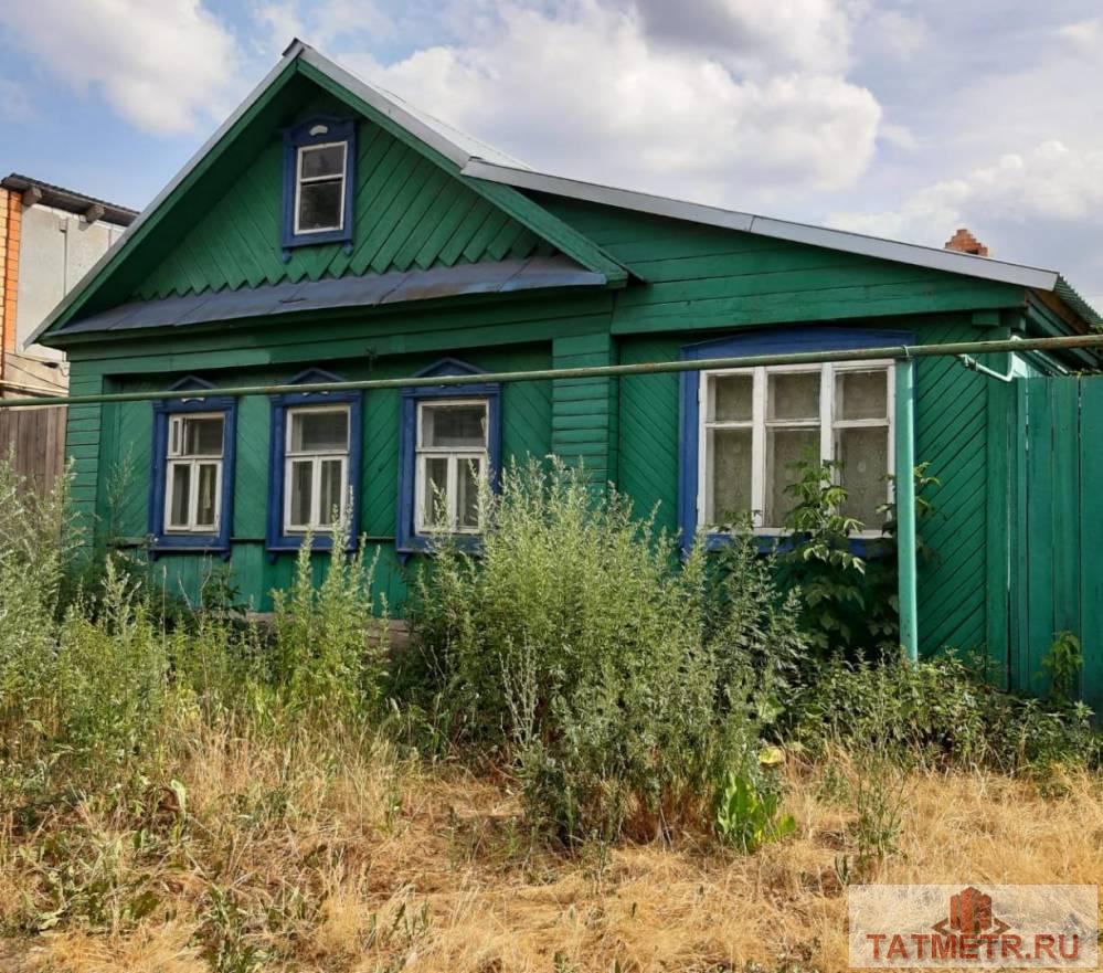 Продажа / Дома и коттеджи, Казань, Боевая улица, 2 600 000 Продается дом по ул. Боевая. Прекрасное месторасположение. Улица асфальтированная, дом находится на первой линии!...