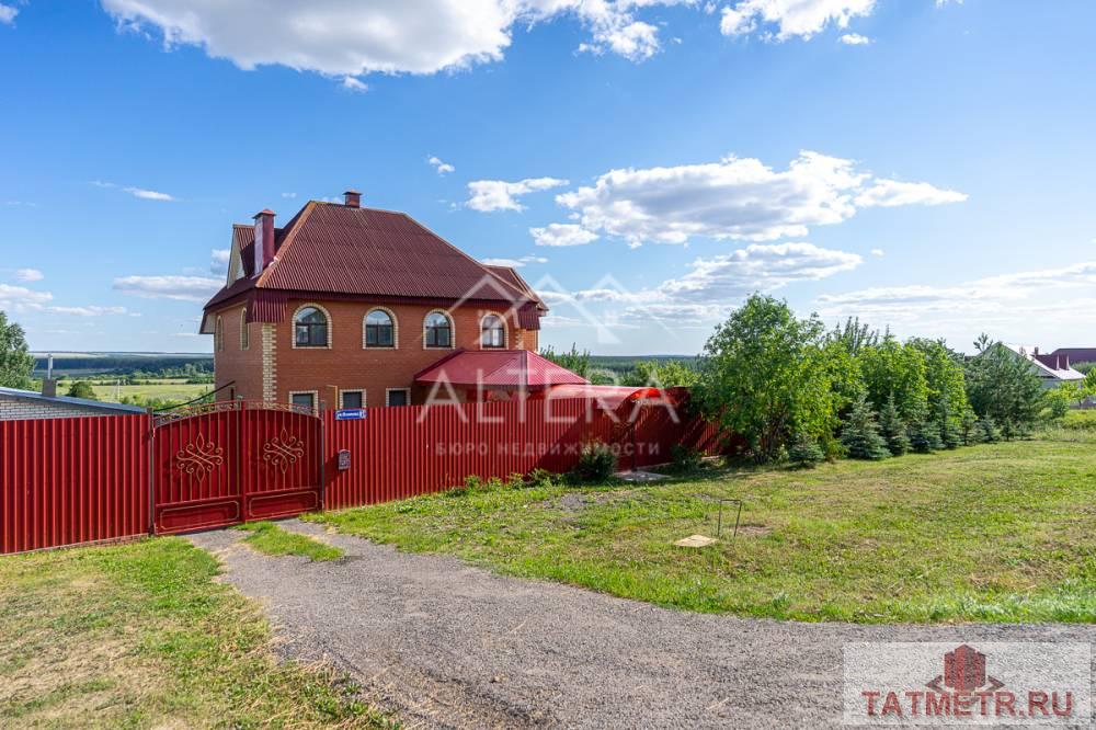 Продажа / Дома и коттеджи, Пестрецы, улица Осипова, 10 500 000 Мечтаете о свое доме рядом с лесом? Тогда этот шикарным дом именно для Вас! Продается настоящий кирпичный дом в с.... - 1