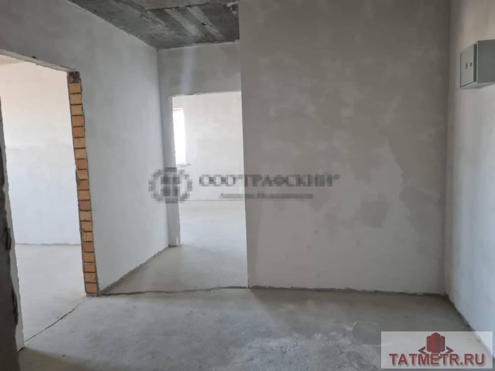 Продажа / Квартиры, Казань, проспект Альберта Камалеева, 7 828 000 Продается Просторная двухкомнатная квартира общей площадью 76,1 кв.м. в современном жилом комплексе Казань 21 век с... - 8