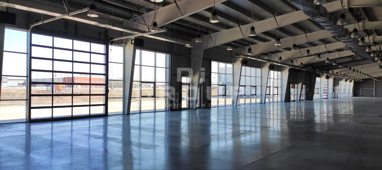 Аренда / Коммерческая / Warehouse, Набережные Челны, Мензелинский тракт, 532 920 Предлагаем помещение свободного назначения в торгово-ярмарочном комплексе «Шелковый путь» в г. Набережные Челны, на... - 3