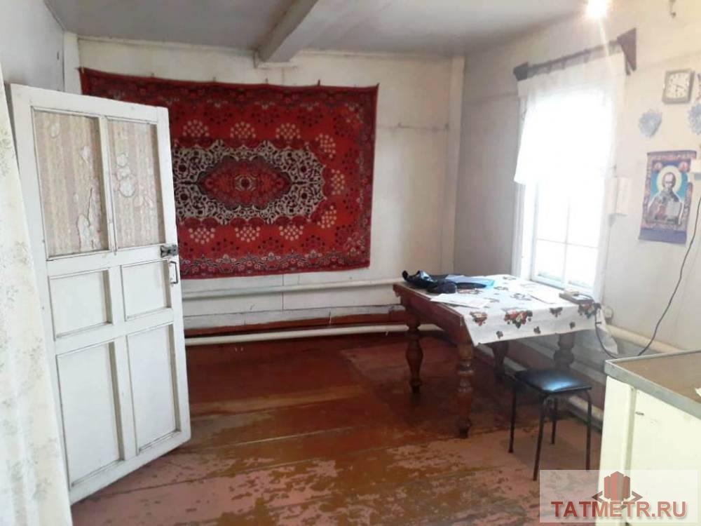 Продажа / Жилая / Дом с участком, пгт. Нижние Вязовые, Куйбышева улица, 899 000 Продается дом в экологически чистом районе в пгт. Нижние Вязовые. Дом крепкий на фундаменте. В доме большой зал,... - 1