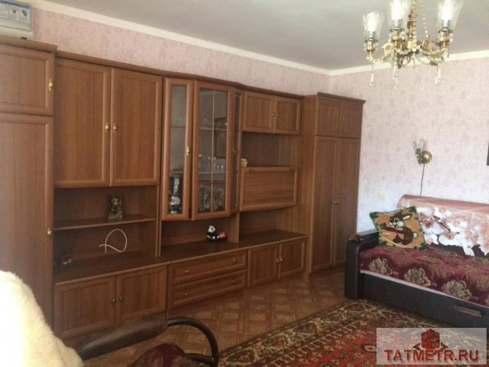 Продажа / Квартиры, Зеленодольск, Комсомольская улица, 3 000 000 Продается отличная однокомнатная квартира улучшенной планировки в самом центре г. Зеленодольск. Квартира уютная,... - 3