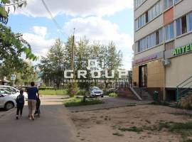 Предлагается к аренде помещение на 1 этаже жилого дома по ул....