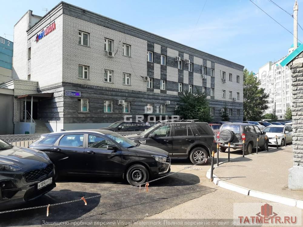 Продажа / Коммерческая / Free purpose, Казань, Чистопольская улица, 145 000 000 Продам отдельностоящее 3-хэтажное здание в Ново-Савиновском районе. — площадь здания 2108 кв.м., площадь земельного... - 2