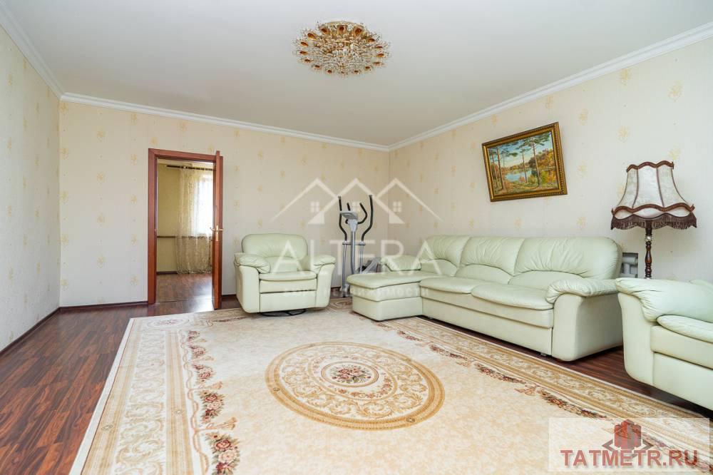 Продажа / Дома и коттеджи, Казань, улица Шавкат, 11 999 000 ВАЖНО!!! Съезд на второстепенную дорогу, что позволяет избежать пробок! Обратите внимание! Продается 2-х этажный... - 10