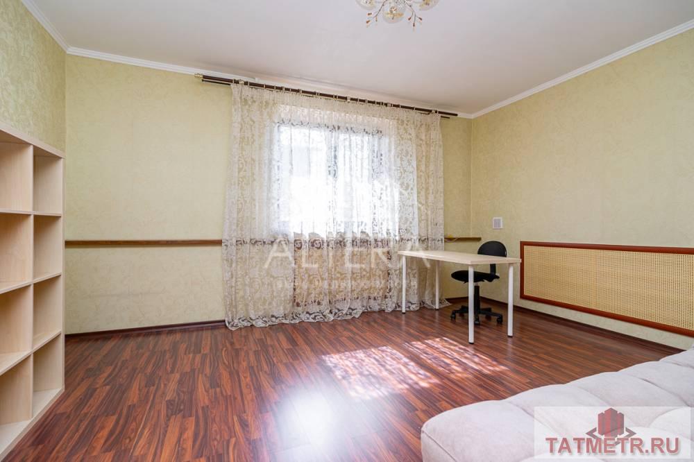Продажа / Дома и коттеджи, Казань, улица Шавкат, 11 999 000 ВАЖНО!!! Съезд на второстепенную дорогу, что позволяет избежать пробок! Обратите внимание! Продается 2-х этажный... - 12