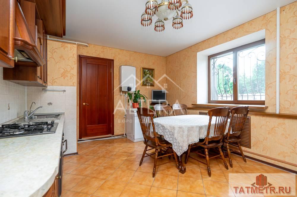Продажа / Дома и коттеджи, Казань, улица Шавкат, 11 999 000 ВАЖНО!!! Съезд на второстепенную дорогу, что позволяет избежать пробок! Обратите внимание! Продается 2-х этажный... - 16