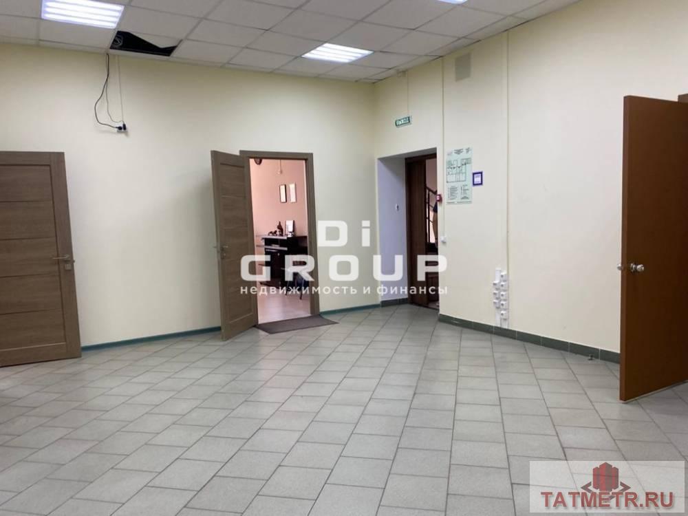 Коммерческая / Аренда / Офисы, Казань, Московская улица, 140 000 Офисный этаж по адресу: Московская д.17, общей площадью 186 кв.м. в отличном состоянии. В помещении: — Телефон. —... - 6