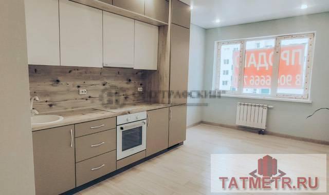 Продажа / Квартиры, Казань, Чистопольская улица, 8 100 000 Продается 2 ком современная квартира по ул Чистопольская д 61 Д , общая площадь 58 м кв, современный ремонт, красивый... - 2