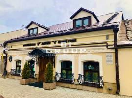 Здание раcполагается в центрaльной чaсти г. Казани по улице...