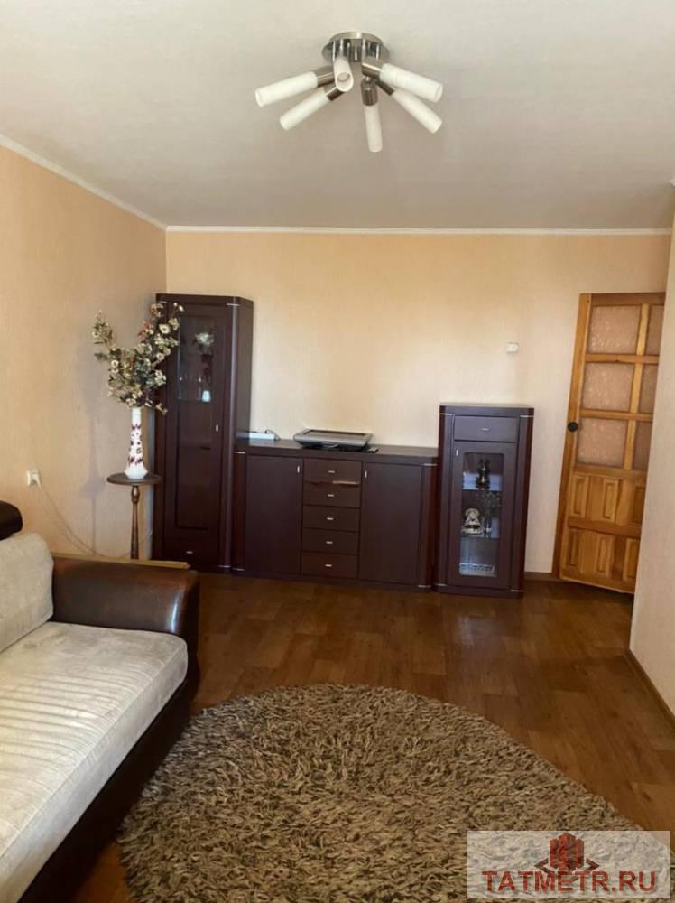 Продажа / Квартиры, Зеленодольск, Гоголя улица, 2 280 000 Продаётся отличная квартира в центре города Зеленодольск. Квартира светлая, чистая, очень теплая, стены, потолки... - 1
