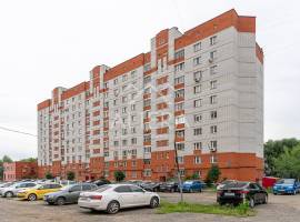 Вы ищете просторную квартиру с развитой инфраструктурой?
Тогда это...