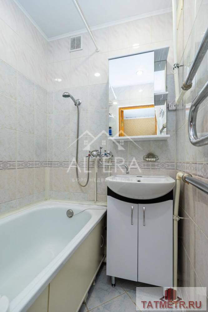 Продажа / Квартиры, Казань, улица Айдарова, 3 899 000 Отличный вариант уютной трехкомнатной квартиры в кирпичном доме!!! Светлая квартира с ремонтом в тихом районе с... - 12