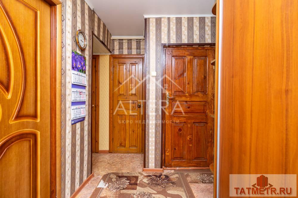 Продажа / Квартиры, Казань, улица Айдарова, 3 899 000 Отличный вариант уютной трехкомнатной квартиры в кирпичном доме!!! Светлая квартира с ремонтом в тихом районе с... - 16