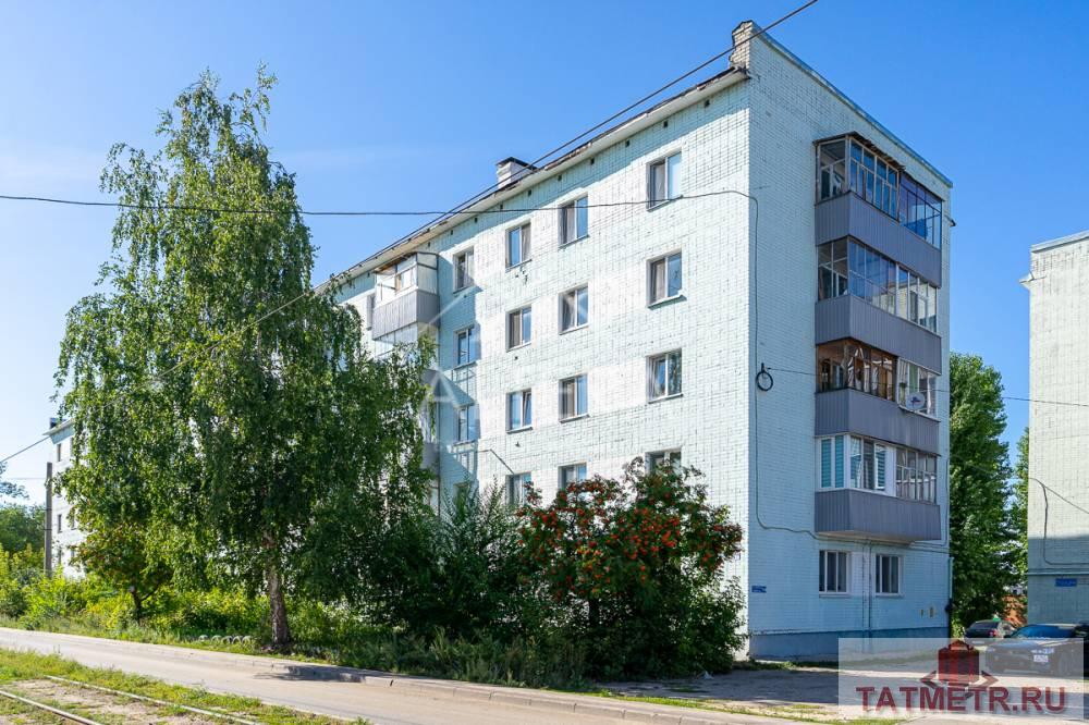 Продажа / Квартиры, Казань, улица Айдарова, 3 899 000 Отличный вариант уютной трехкомнатной квартиры в кирпичном доме!!! Светлая квартира с ремонтом в тихом районе с... - 20