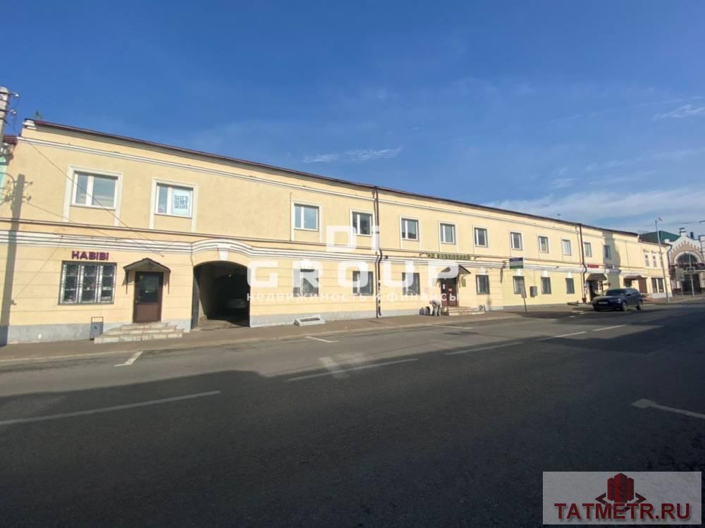 Аренда / Коммерческая / Warehouse, Казань, Московская улица, 82 500 Сдается складское помещение в центре города на ул. Московская 72/10. Подвальное сухое помещение, имеются стеллажи....